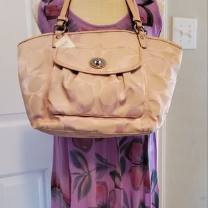 NWT AUTHENTIC COACH TOTE